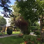 Aurelia - Con Jardin Y Piscina Entre Madrid Y Segovia Holiday home