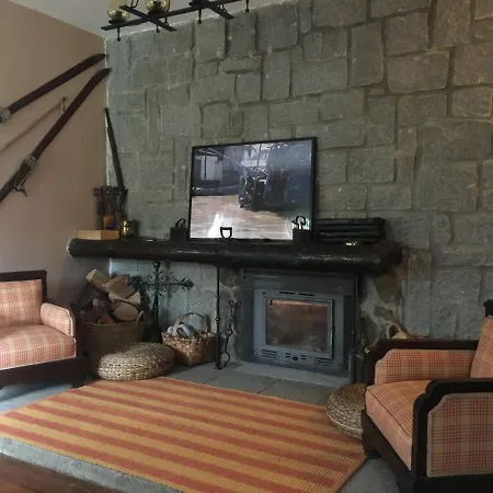 Aurelia - Con Jardin Y Piscina Entre Madrid Y Segovia Tatil Evi