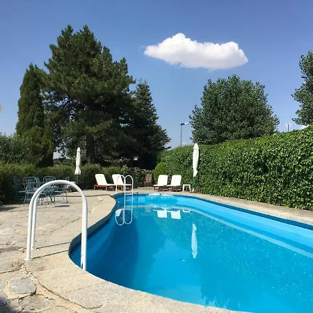 Holiday home Aurelia - Con Jardin Y Piscina Entre Madrid Y Segovia