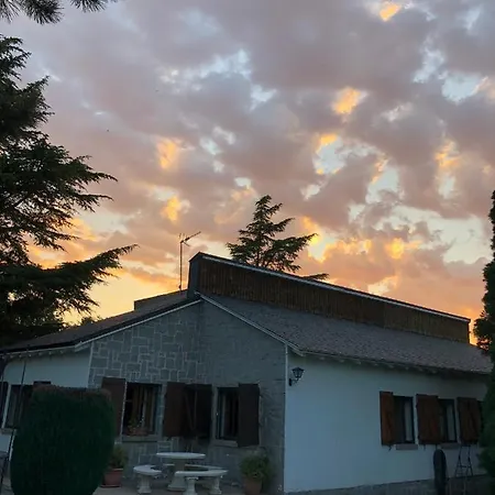 Holiday home Aurelia - Con Jardin Y Piscina Entre Madrid Y Segovia *