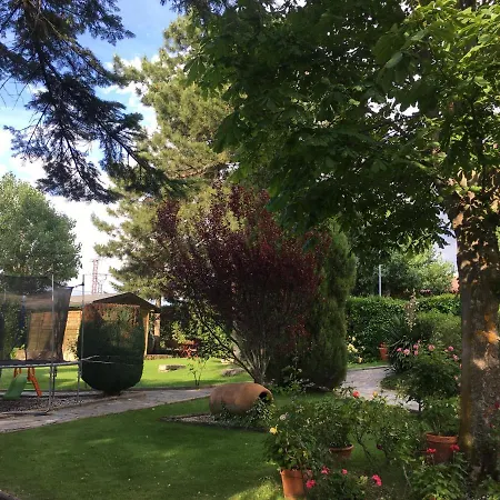 Aurelia - Con Jardin Y Piscina Entre Madrid Y Segovia Ferienhaus
